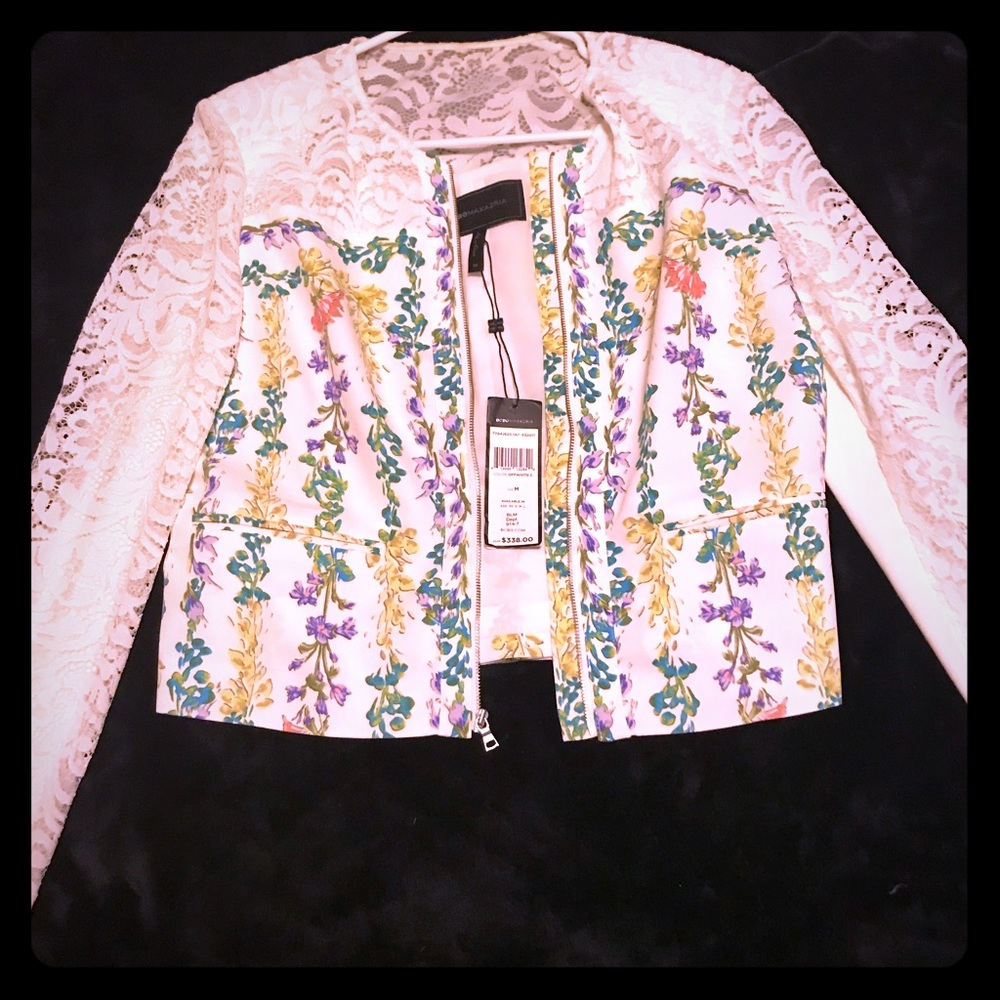 Floral jacket with zipper ! Elegant